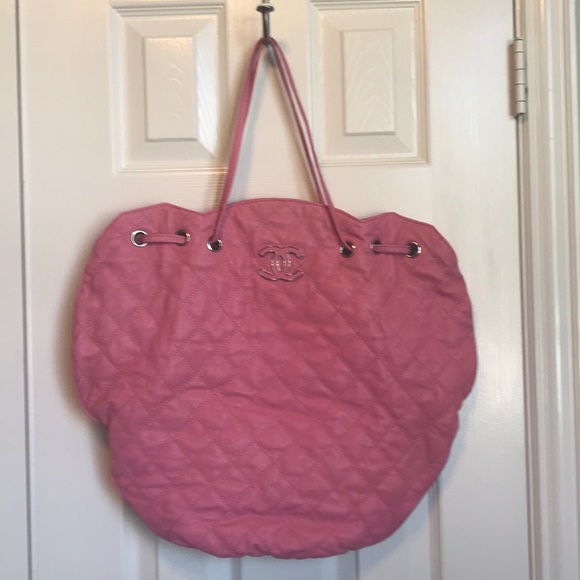 Chanel Bag - Picture 1 of 8